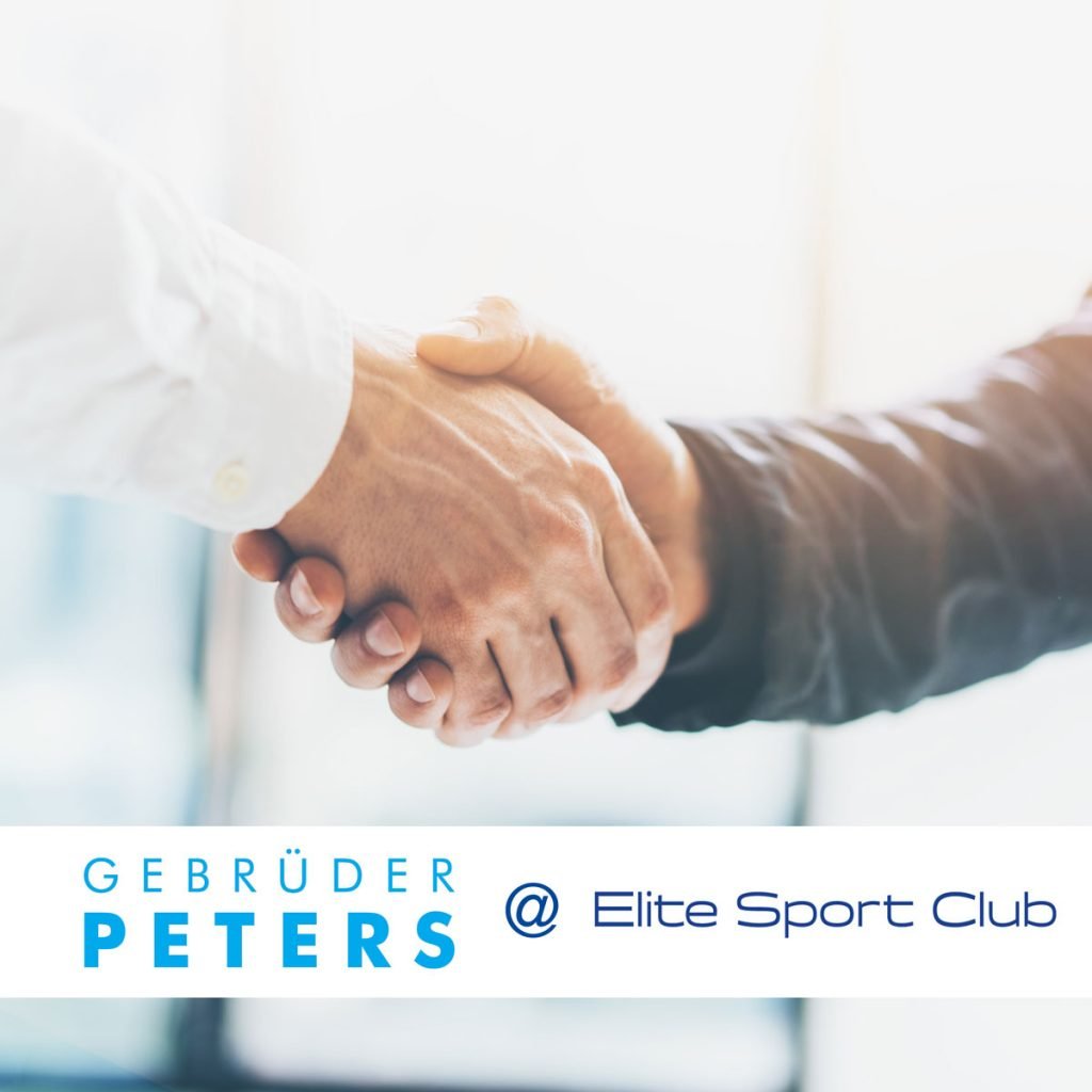 Detailaufnahme Handshake, darunter Logos der Firmen Gebrüder Peters und Elite Sport Club